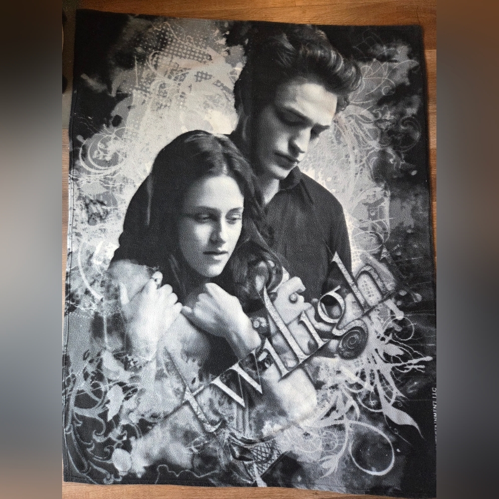Original Y2K Twilight Saga Fleece Throw Blanket Edward Bella NECA SUMMIT *flaw